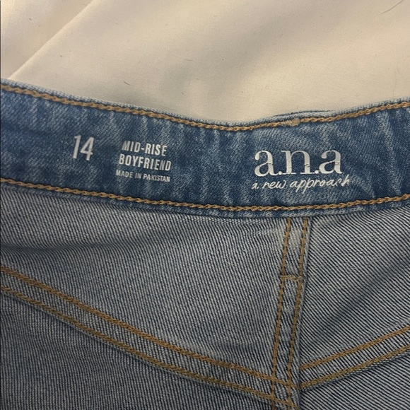Ana Mid Rise Boyfriend jeans Size 14 inseam 27” - Picture 4 of 5